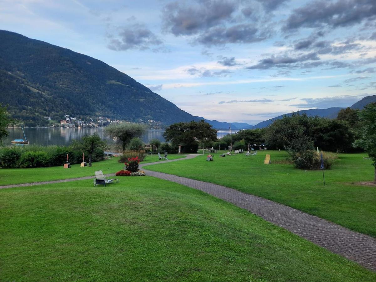Appartement Am Ossiachersee フィラハ エクステリア 写真